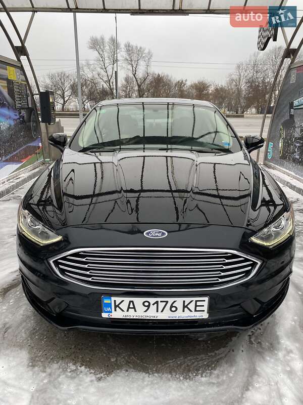 Ford Fusion (2017)