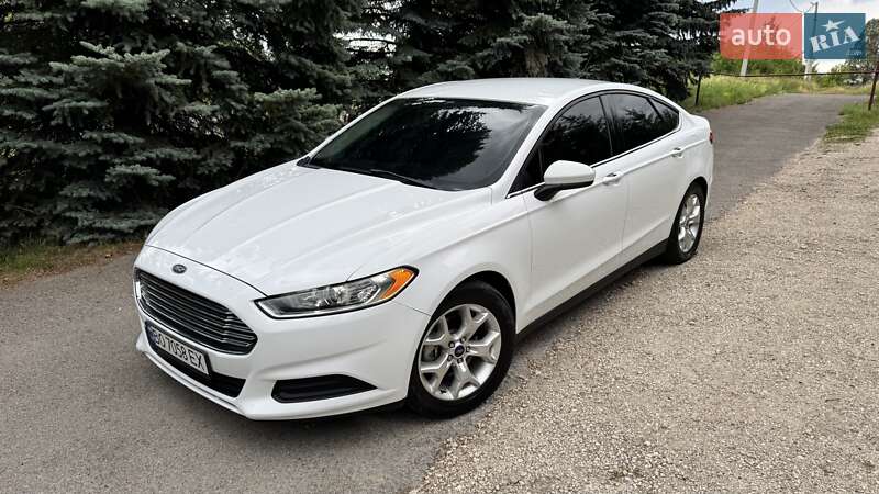 Ford Fusion (2015)