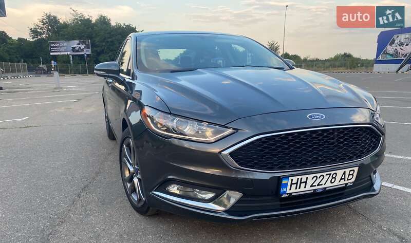 Ford Fusion (2017)