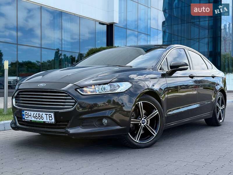 Ford Fusion (2015)