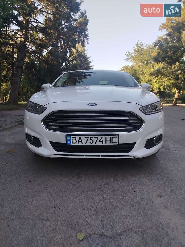Ford Fusion (2013)