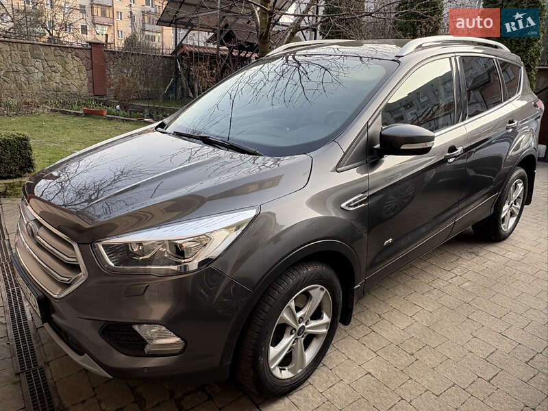Ford Kuga (2017)