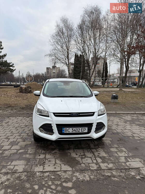 Ford Kuga (2016)