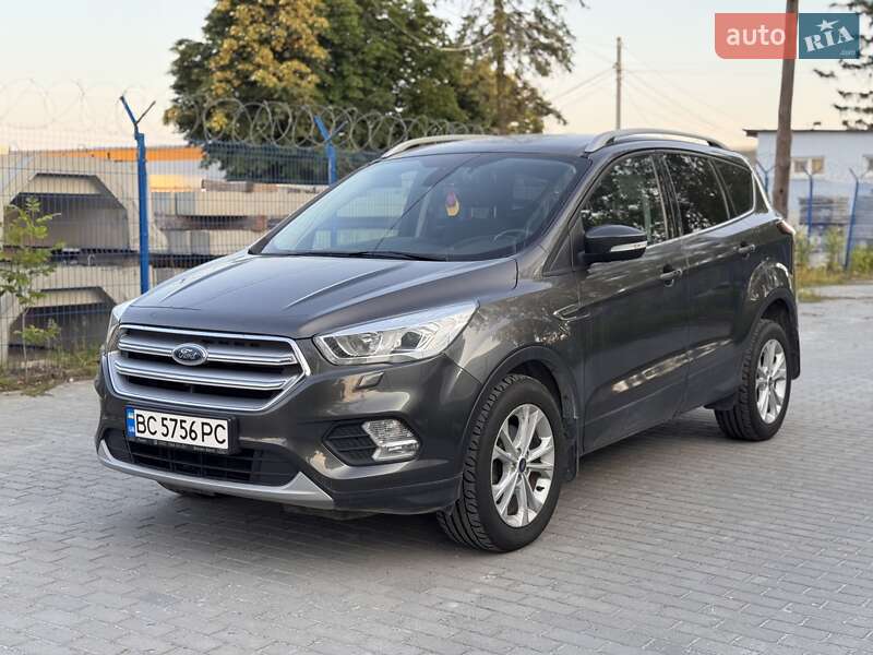 Ford Kuga (2019)
