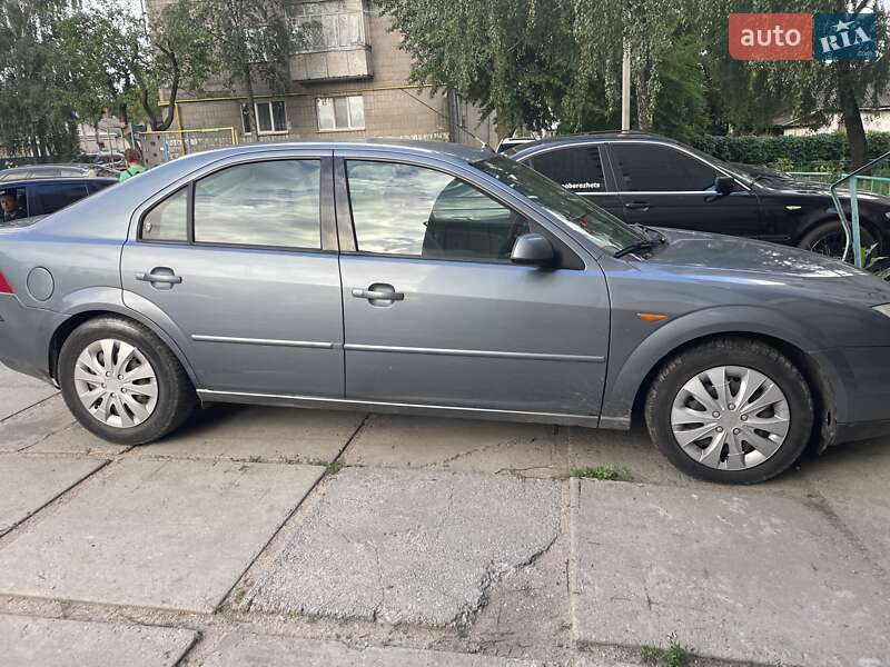 Ford Mondeo (2001)