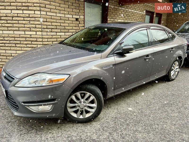 Ford Mondeo (2010)