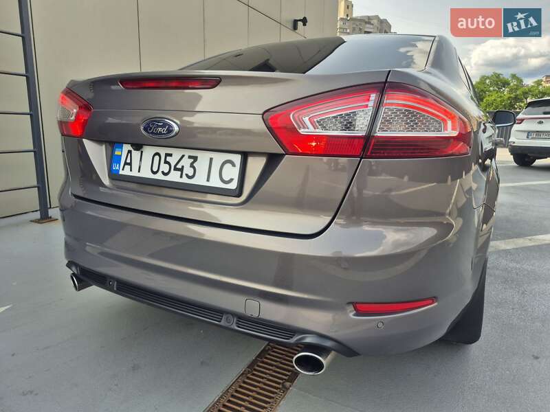 Ford Mondeo (2011)