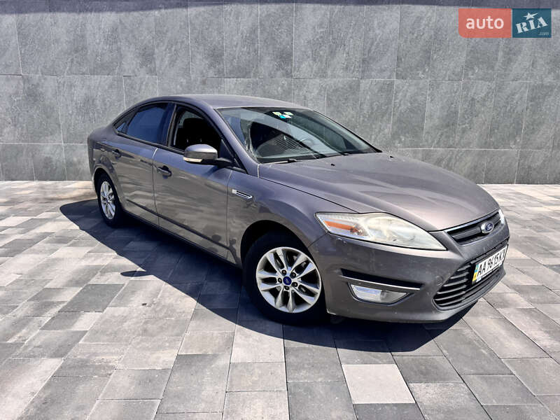 Ford Mondeo (2011)