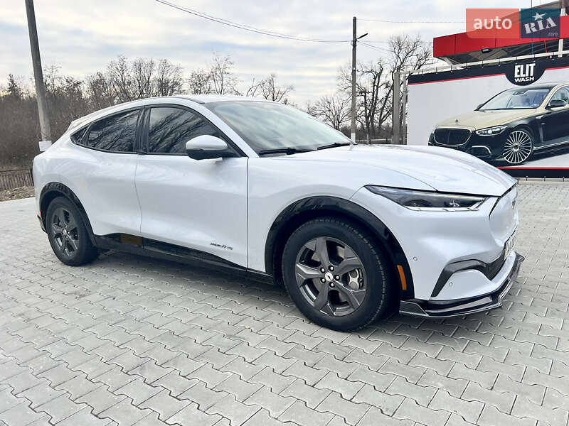 Ford Mustang mach-e (2021)