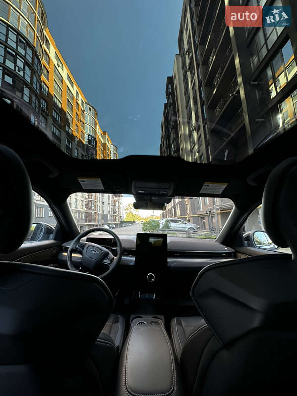 Ford Mustang mach-e (2022)