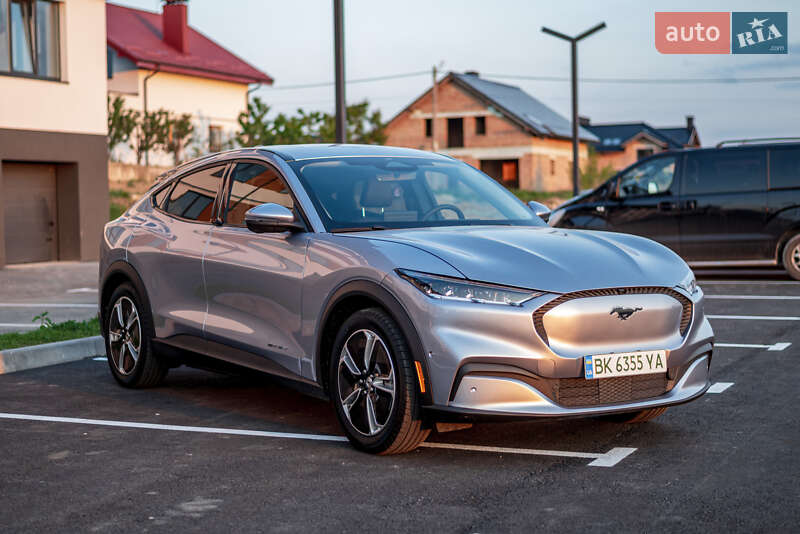 Ford Mustang mach-e (2022)