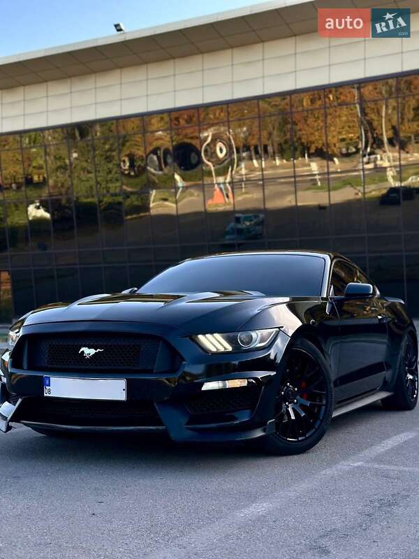 Ford Mustang (2015)