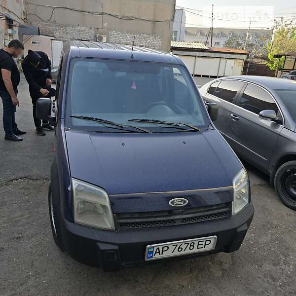 Ford Tourneo connect (2004)