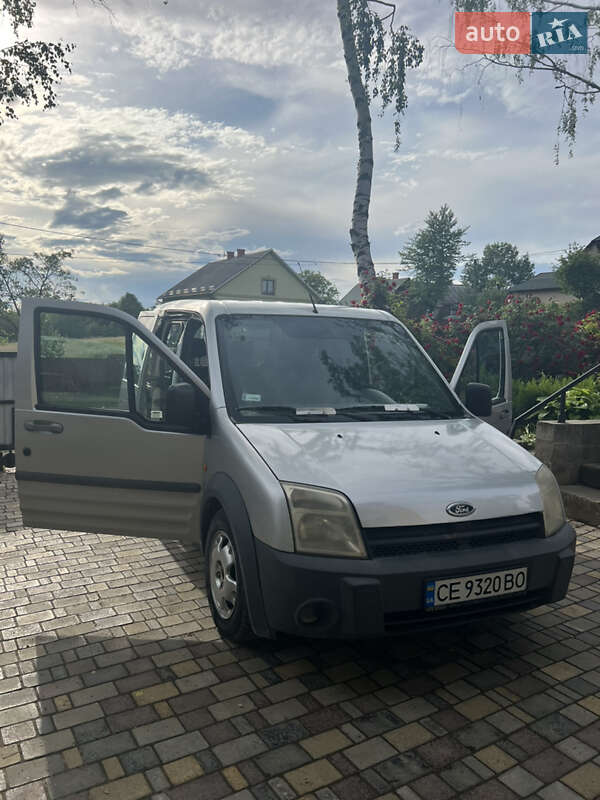 Ford Tourneo connect (2004)