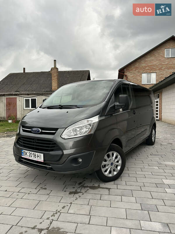 Ford Transit custom (2017)