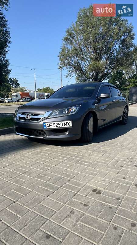Honda Accord (2015)