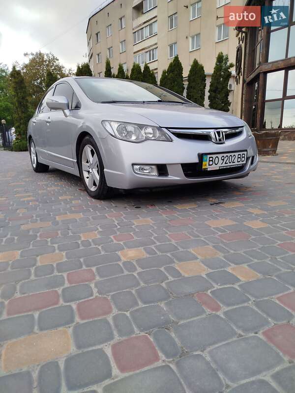 Honda Civic (2007)