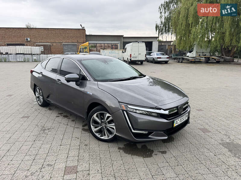 Honda Clarity (2017)