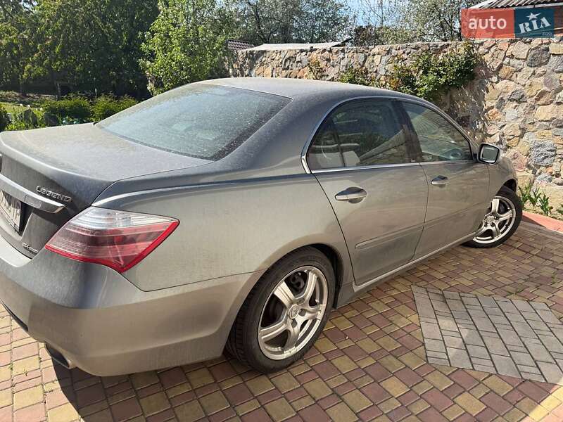 Honda Legend (2009)