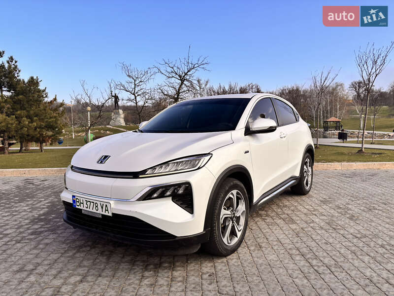 Honda M-nv (2022)