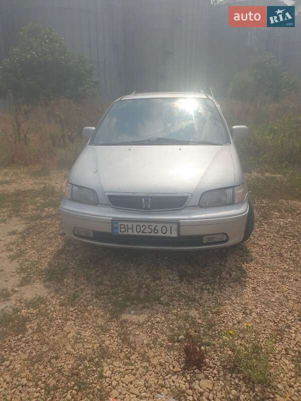 Honda Shuttle (2000)