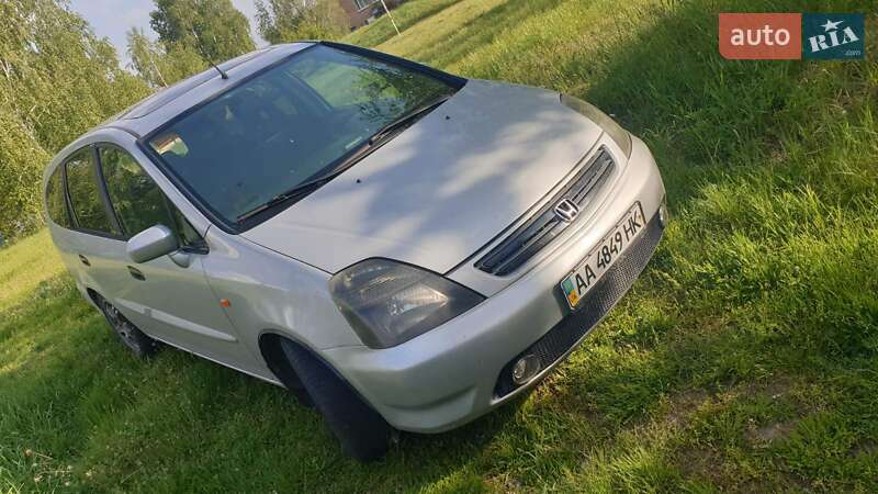 Honda Stream (2001)