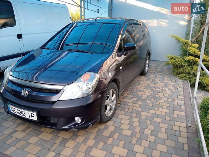 Honda Stream (2005)