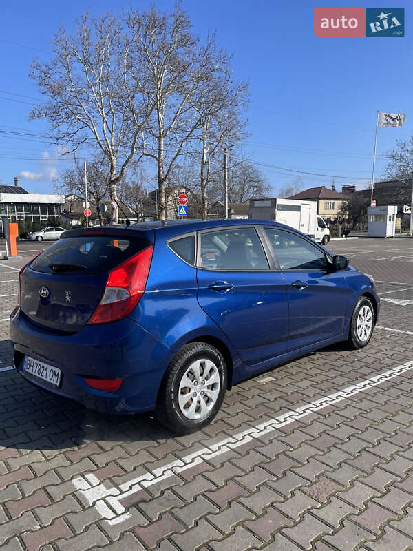 Hyundai Accent (2016)