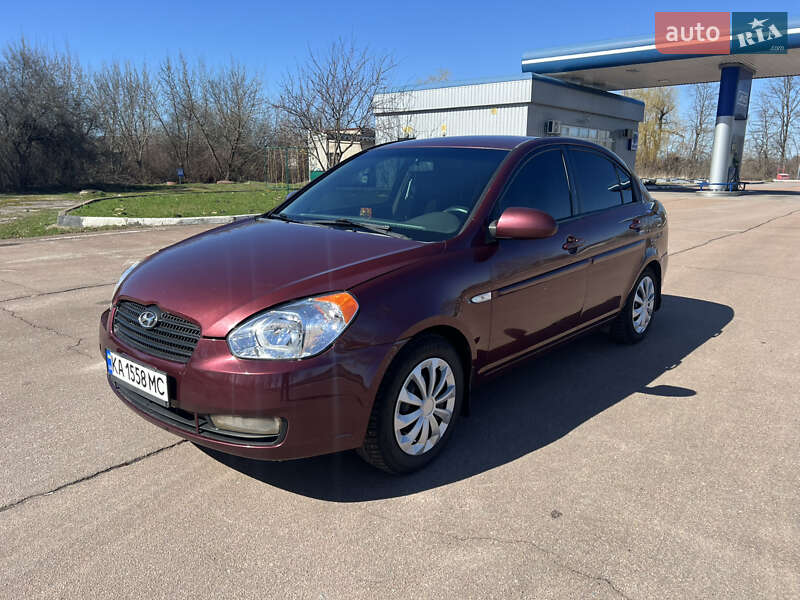 Hyundai Accent (2007)