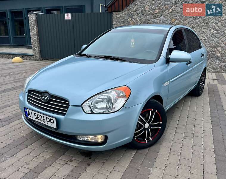 Hyundai Accent (2008)