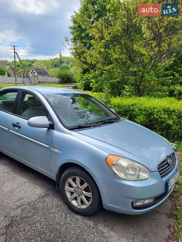 Hyundai Accent (2007)