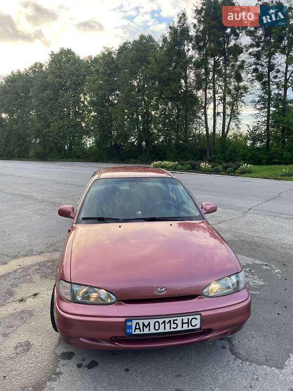 Hyundai Accent (1995)
