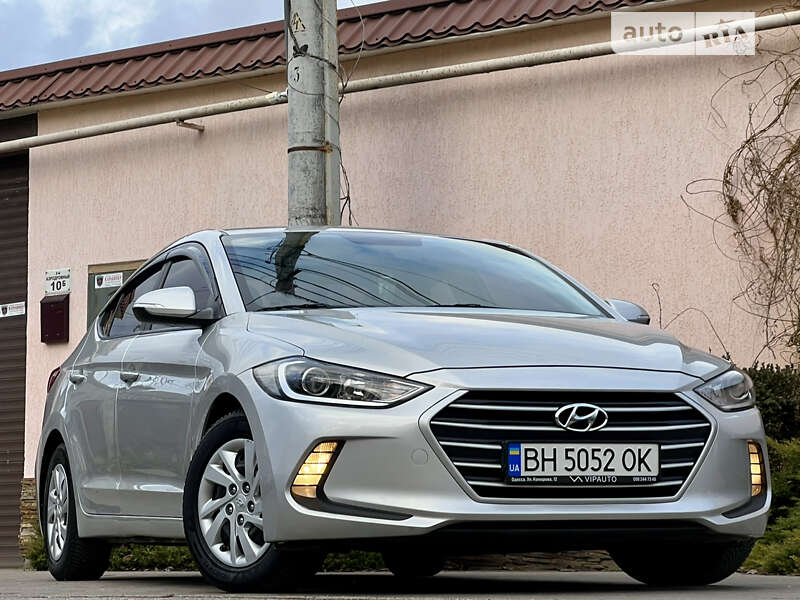 Hyundai Avante (2015)