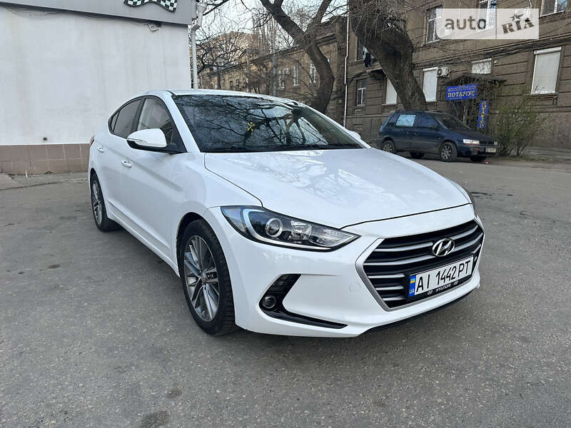Hyundai Avante (2016)