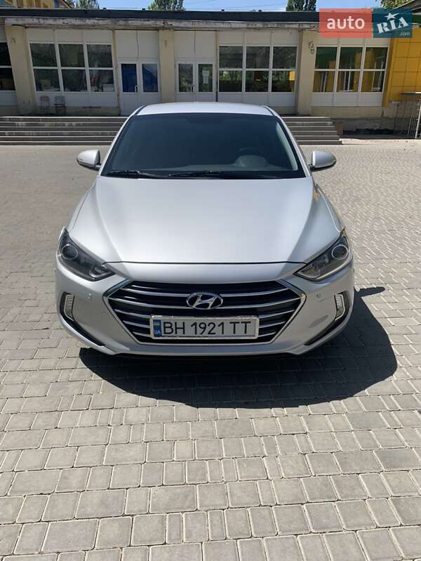 Hyundai Avante (2016)