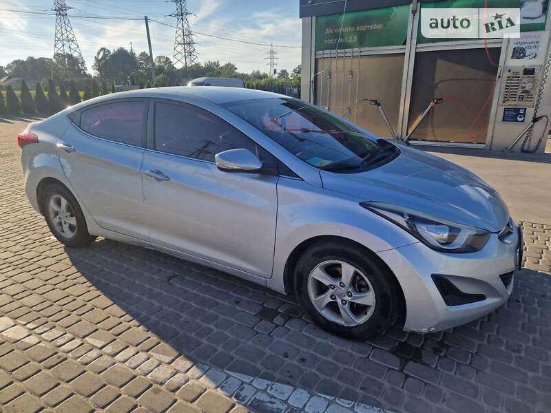 Hyundai Avante (2014)