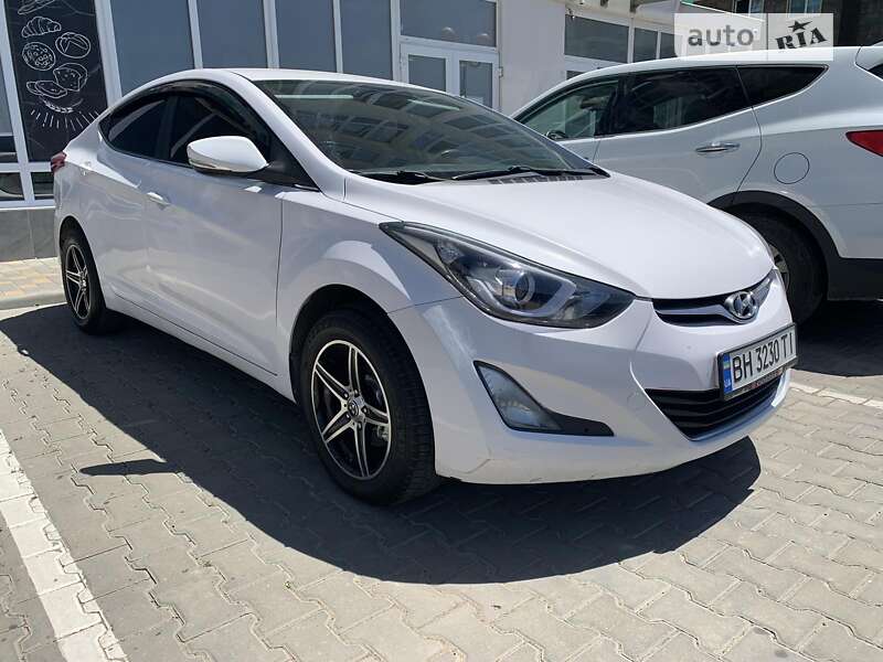 Hyundai Avante (2014)