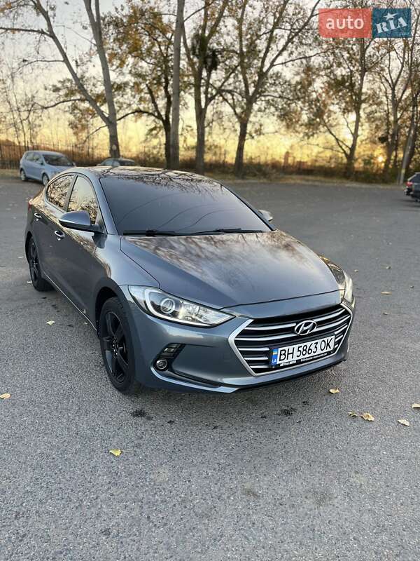 Hyundai Avante (2016)