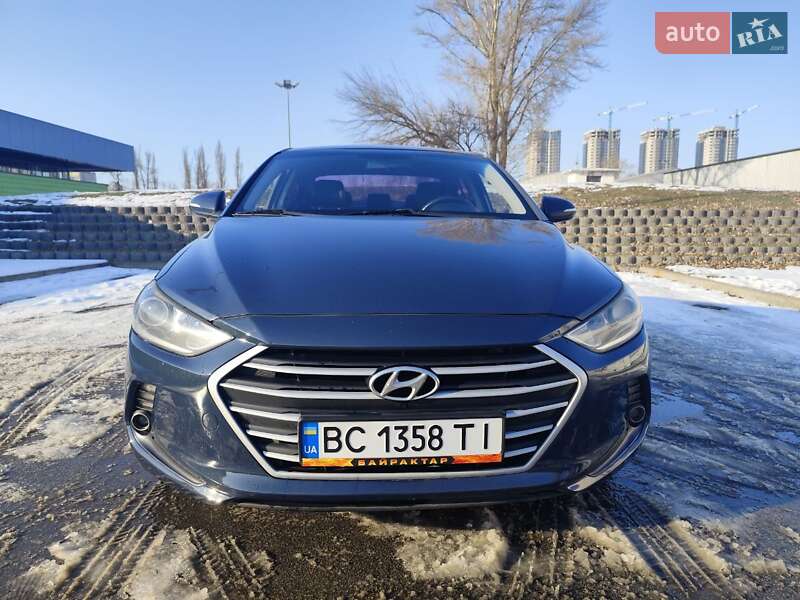 Hyundai Avante (2015)