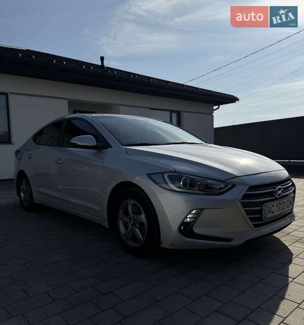 Hyundai Avante (2016)