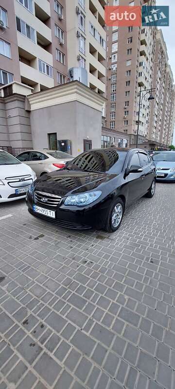 Hyundai Elantra (2010)