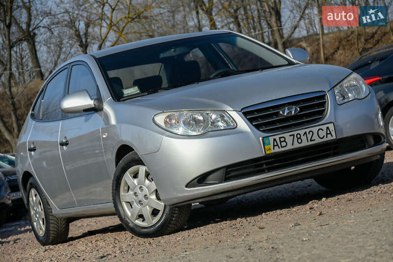 Hyundai Elantra (2008)