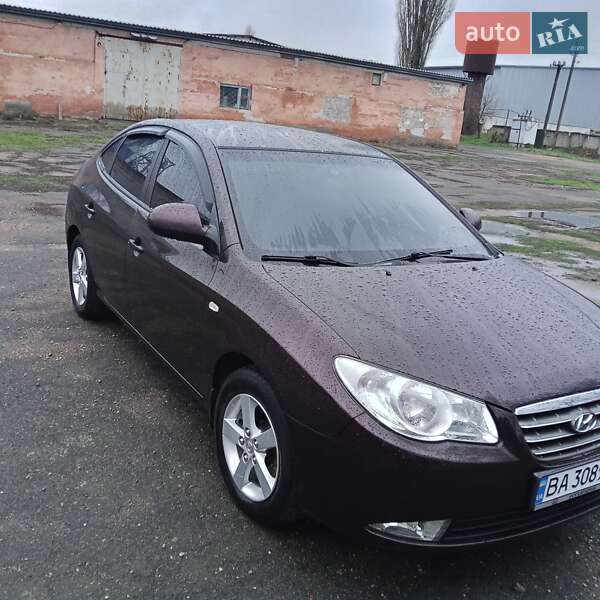 Hyundai Elantra (2008)