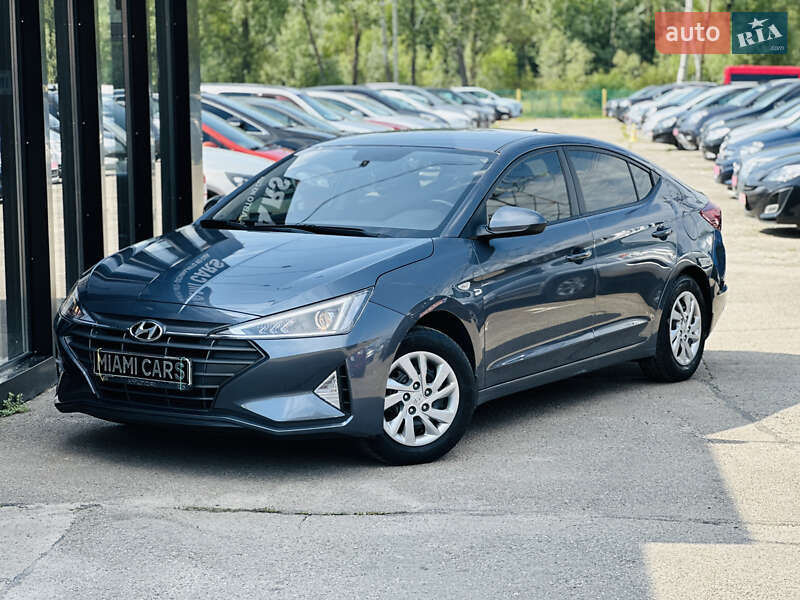 Hyundai Elantra (2019)