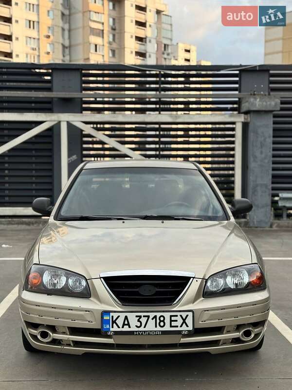 Hyundai Elantra (2003)
