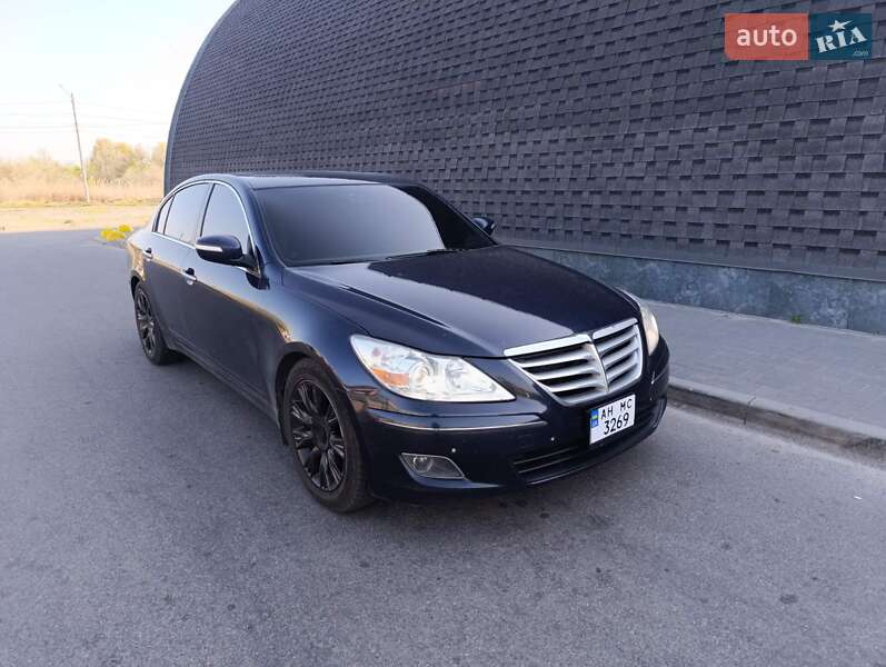 Hyundai Genesis (2008)