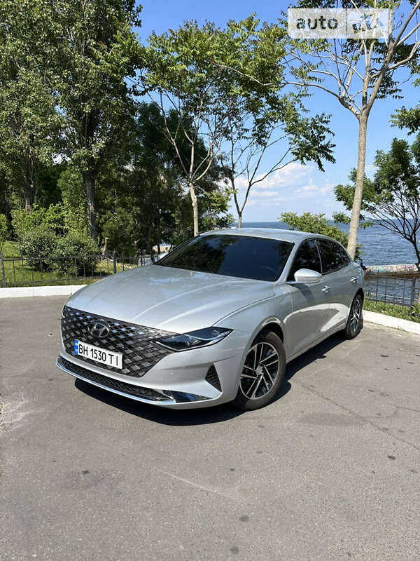 Hyundai Grandeur (2020)