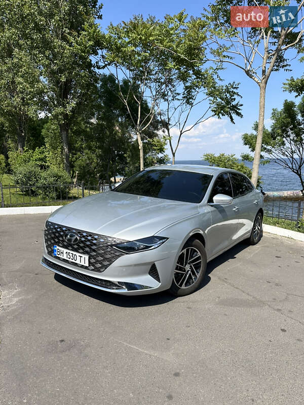 Hyundai Grandeur (2020)