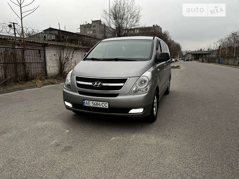 Hyundai H-1 (2011)