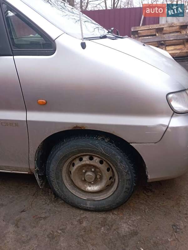 Hyundai H-1 (2004)